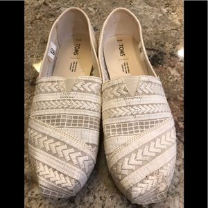 Toms slip ones